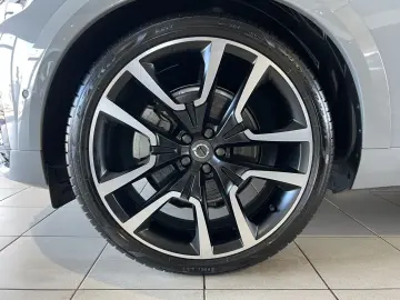XC60 T8 Ultimate Dark Recharge AWD B&W Massage