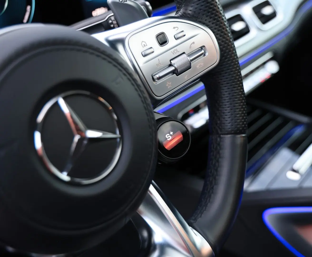 GLE 53 AMG Coupe 4Matic+ SoftClose Carbon Voll!