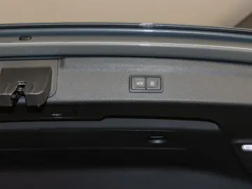 Audi Q3 35 TFSI LED Navi PDC virtCo ACC Sitzheiz AHK