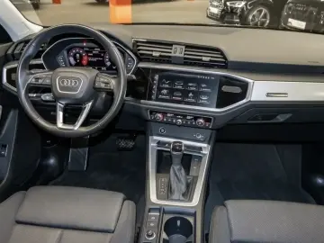 Audi Q3 35 TFSI LED Navi PDC virtCo ACC Sitzheiz AHK
