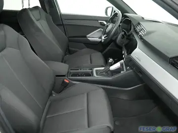 Audi Q3 35 TFSI S tronic S Line Ext LED,Sportsitze,Smartph
