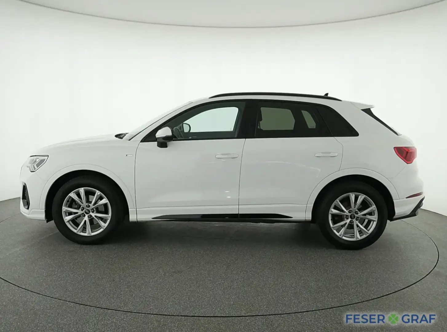 Audi Q3 35 TFSI S tronic S Line Ext LED,Sportsitze,Smartph
