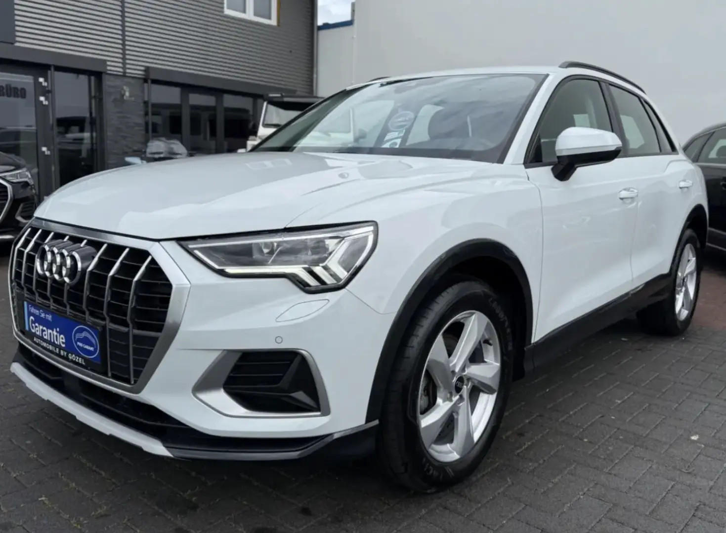 Audi Q3 35 TFSI advanced *1. Hand *AHK *Standheizung