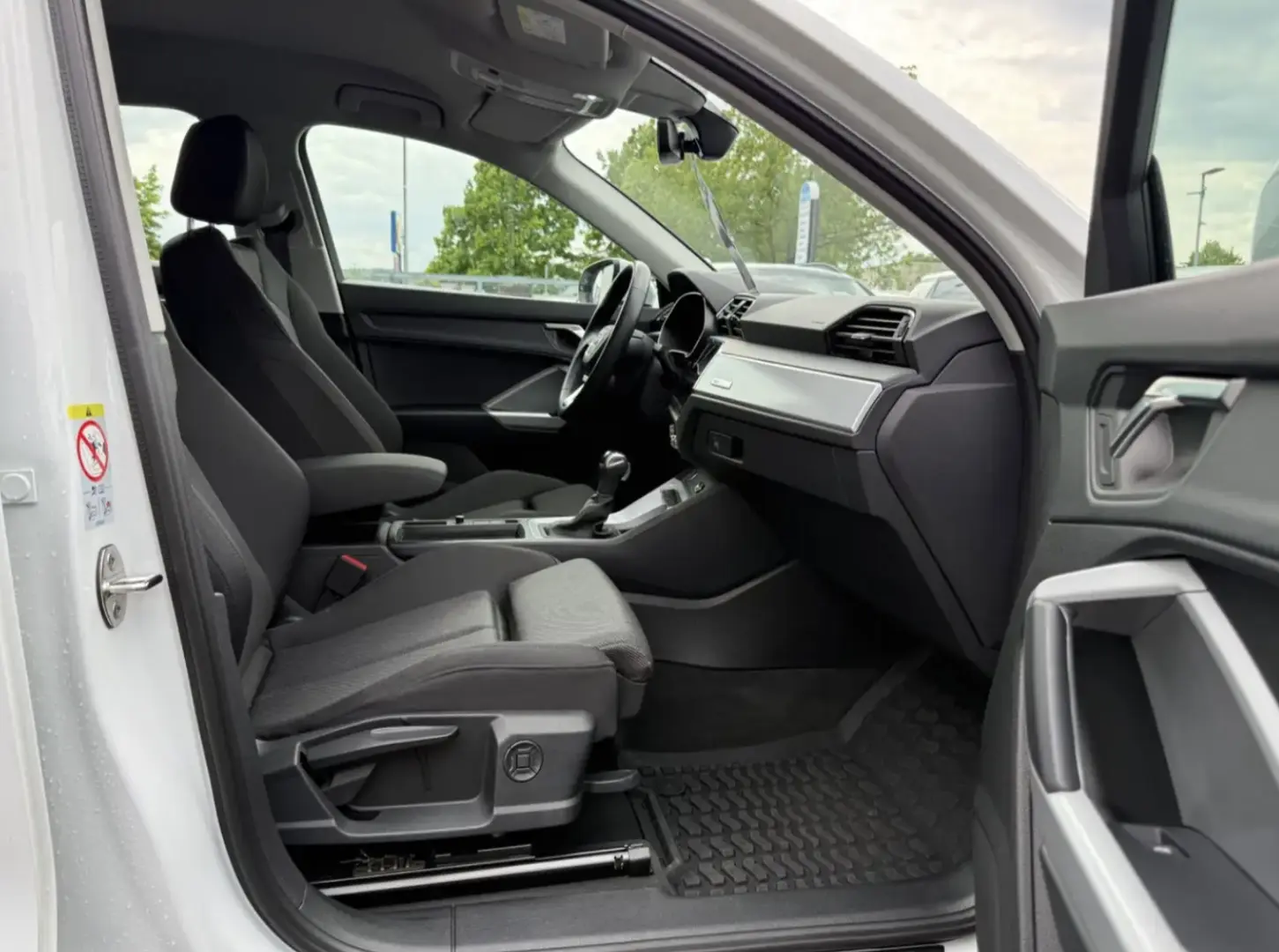Audi Q3 35 TFSI advanced *1. Hand *AHK *Standheizung