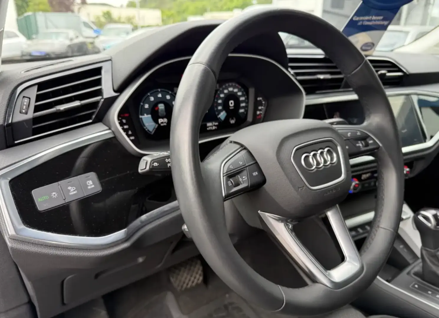 Audi Q3 35 TFSI advanced *1. Hand *AHK *Standheizung