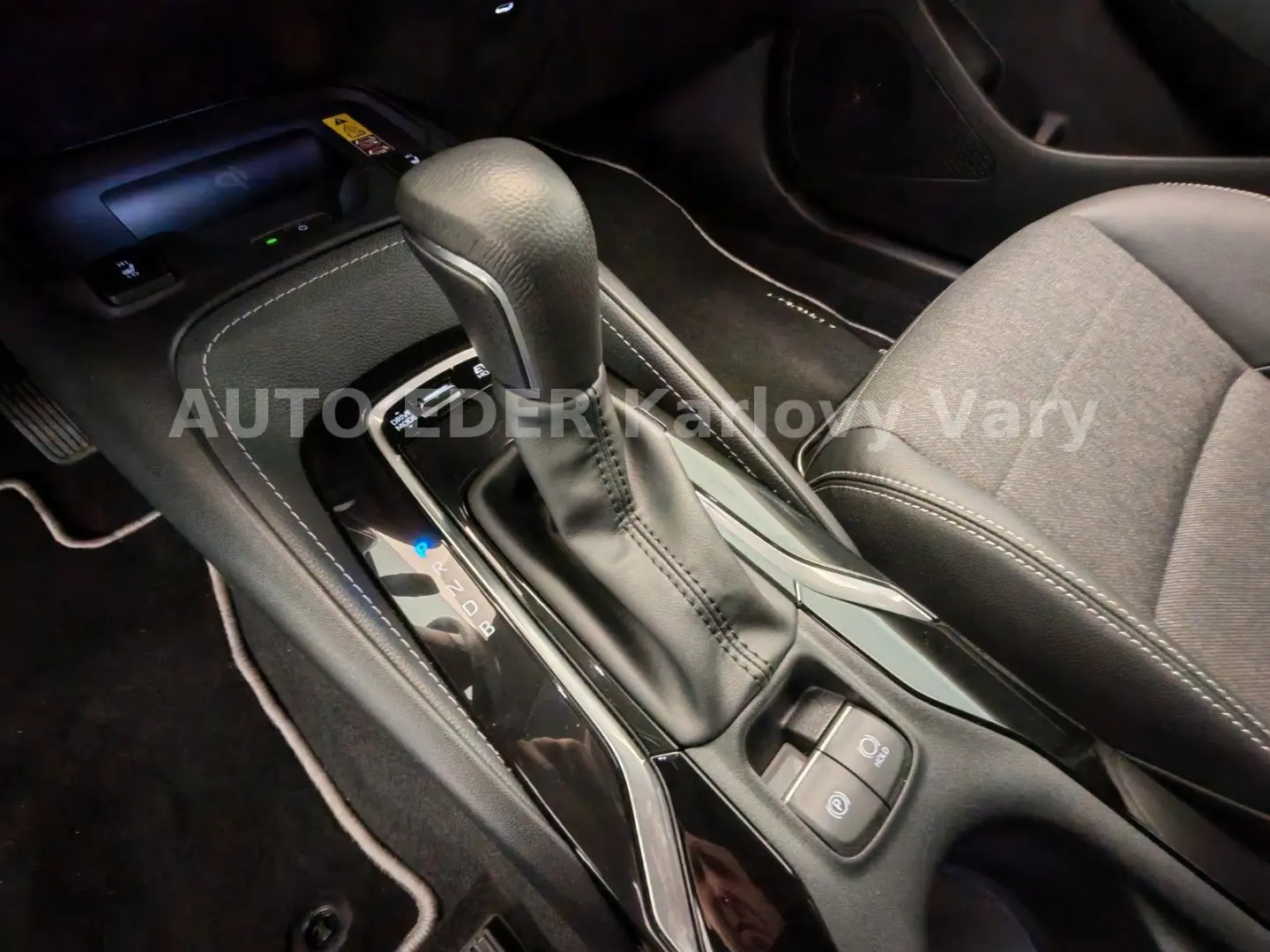 Corolla 1,8 Hybrid - CVT Style Touring Sports