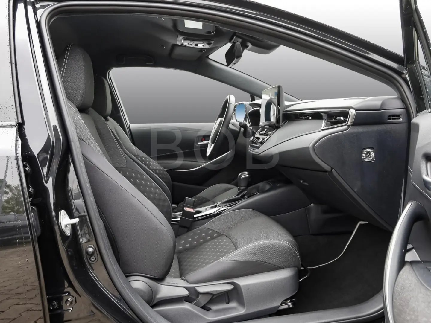 Corolla 1.8 Hybrid Comfort NAVI SHZ PDC KLIMA BT