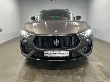 Levante S Q4 GRANSPORT SKYHO.*PANO*H&K*NERISSIMO