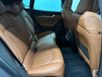 Levante S Q4 GRANSPORT SKYHO.*PANO*H&K*NERISSIMO