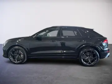 RS Q8 PERFORMANCE 305KM/H+AHK+KERAMIK+WABEN+LUFT