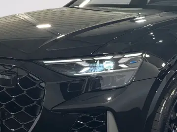 RS Q8 PERFORMANCE 305KM/H+AHK+KERAMIK+WABEN+LUFT