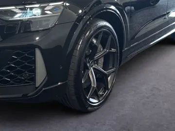 RS Q8 PERFORMANCE 305KM/H+AHK+KERAMIK+WABEN+LUFT