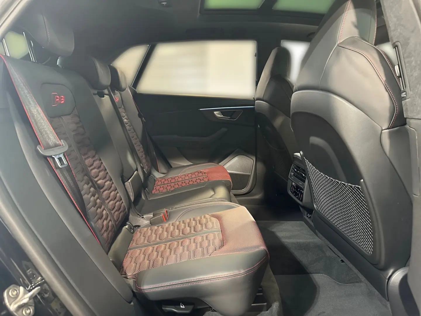 RS Q8 PERFORMANCE 305KM/H+AHK+KERAMIK+WABEN+LUFT