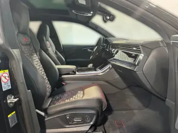 RS Q8 PERFORMANCE 305KM/H+AHK+KERAMIK+WABEN+LUFT