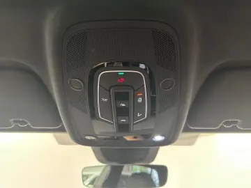 RS Q8 PERFORMANCE 305KM/H+AHK+KERAMIK+WABEN+LUFT
