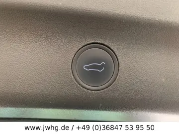 Model Y Long Range AWD Wärmepumpe Autopilot-3!