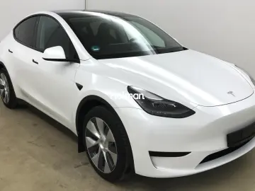 Model Y Standard Range 60 kWh A.Pilot 8-fach