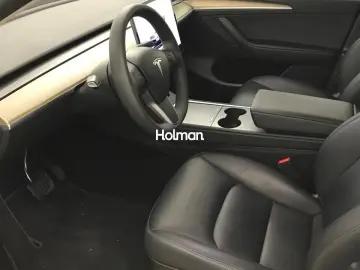 Model Y Standard Range 60 kWh A.Pilot 8-fach