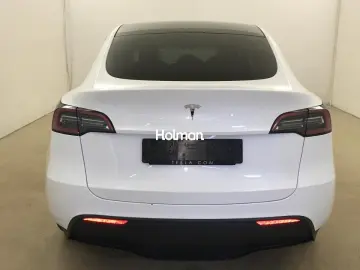 Model Y Standard Range 60 kWh A.Pilot 8-fach