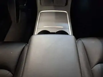 Model Y Long Range Dual Motor AWD 