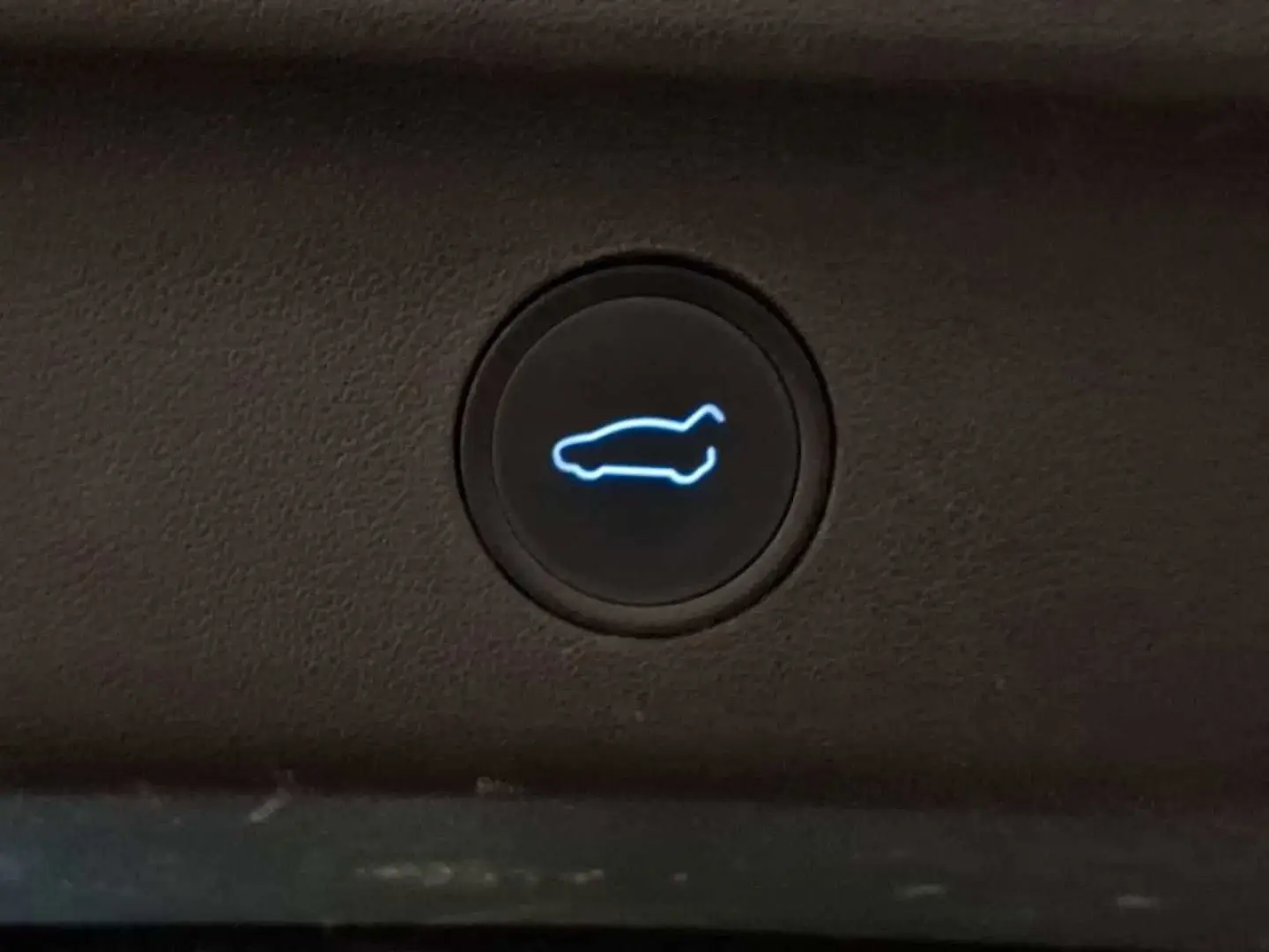 Model Y Long Range Dual Motor AWD 