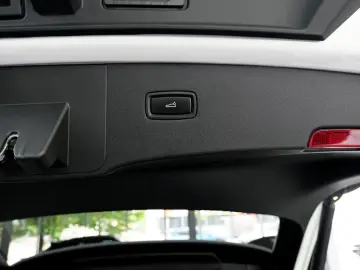 Porsche Cayenne Coupe E-Hybrid InnoDrive