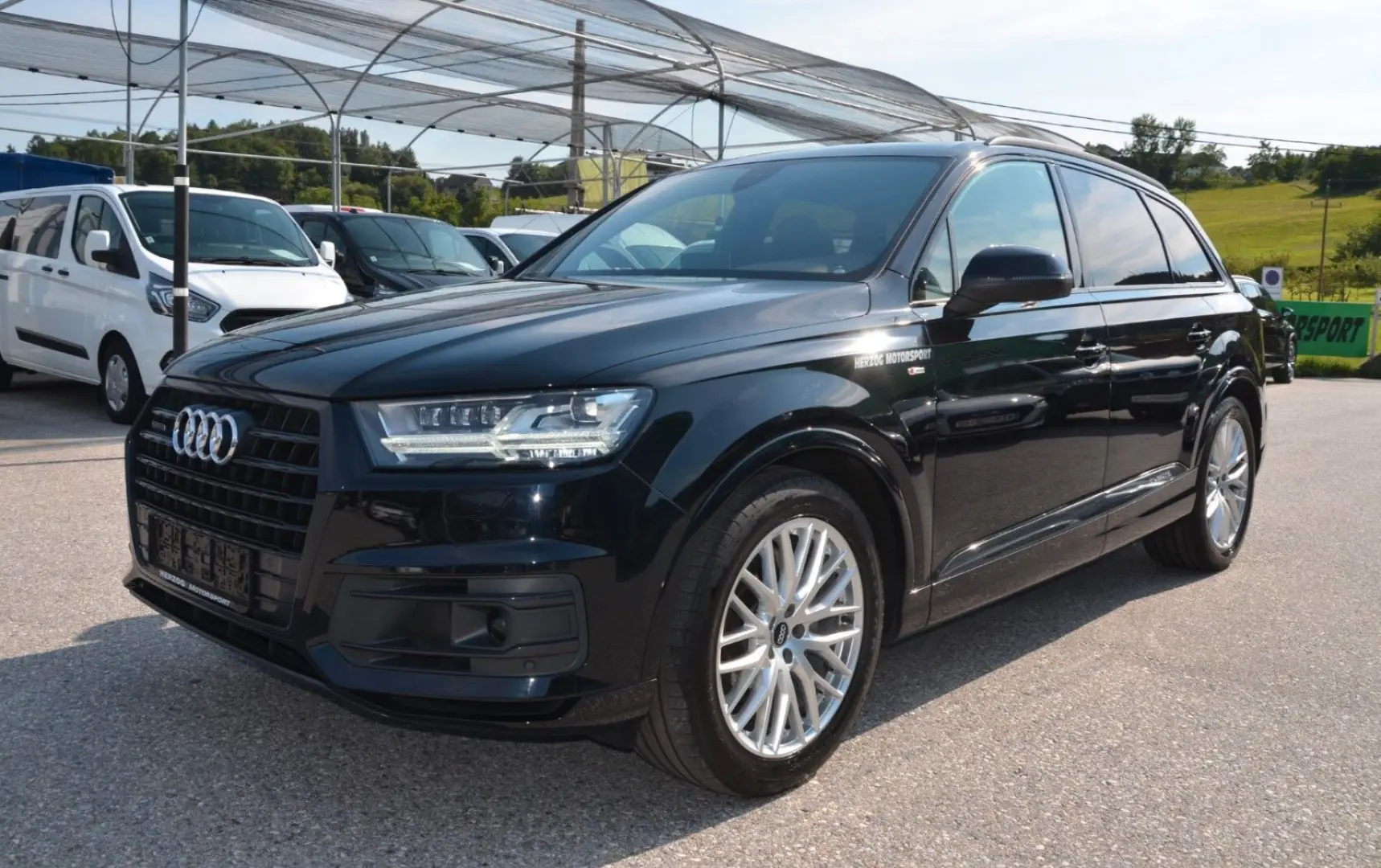 Audi Q7 50 TDI S-LINE quattro