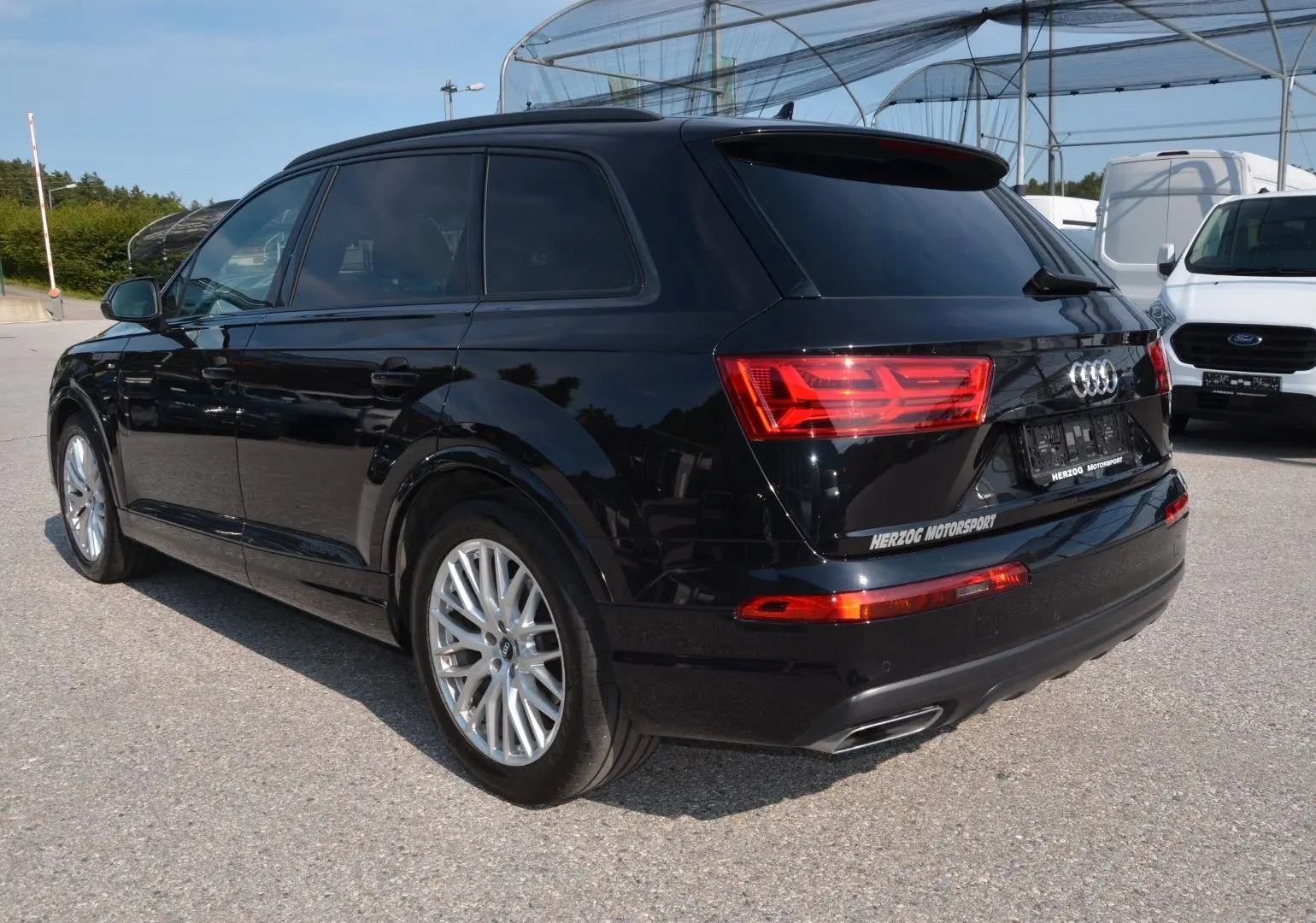 Audi Q7 50 TDI S-LINE quattro