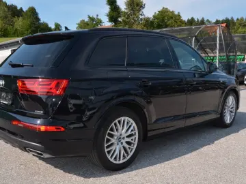 Audi Q7 50 TDI S-LINE quattro