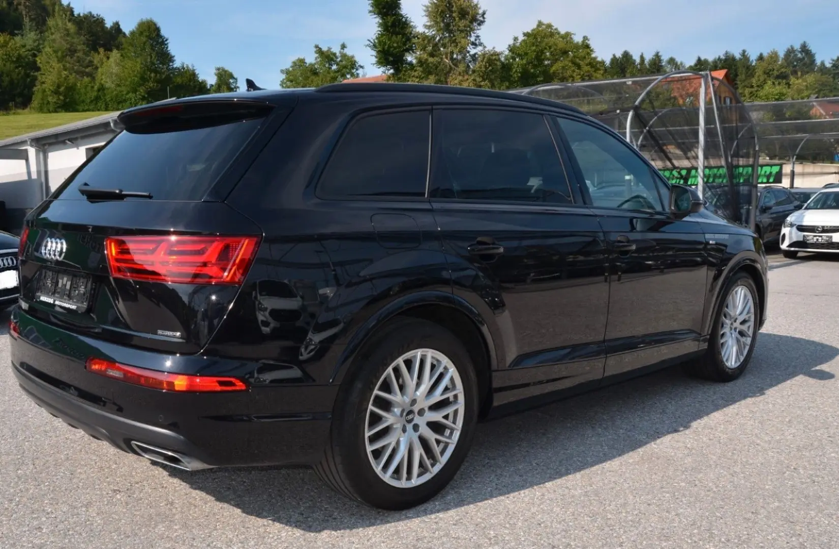 Audi Q7 50 TDI S-LINE quattro