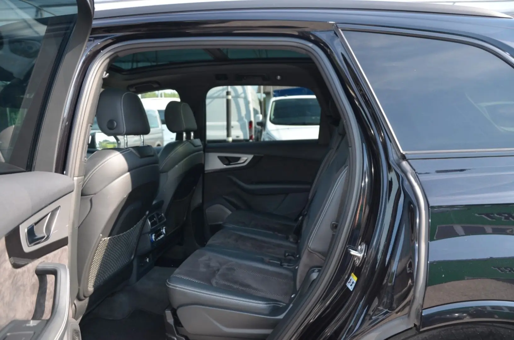 Audi Q7 50 TDI S-LINE quattro