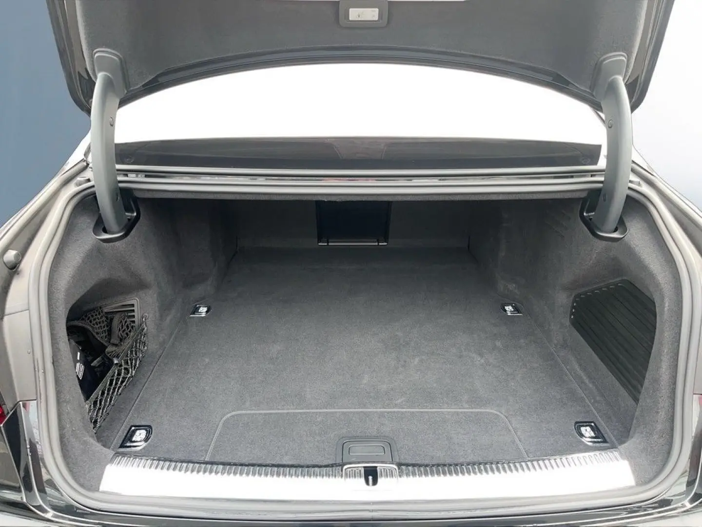 A8 L 60 TFSI e quattro Pano Matrix LED Allradlen
