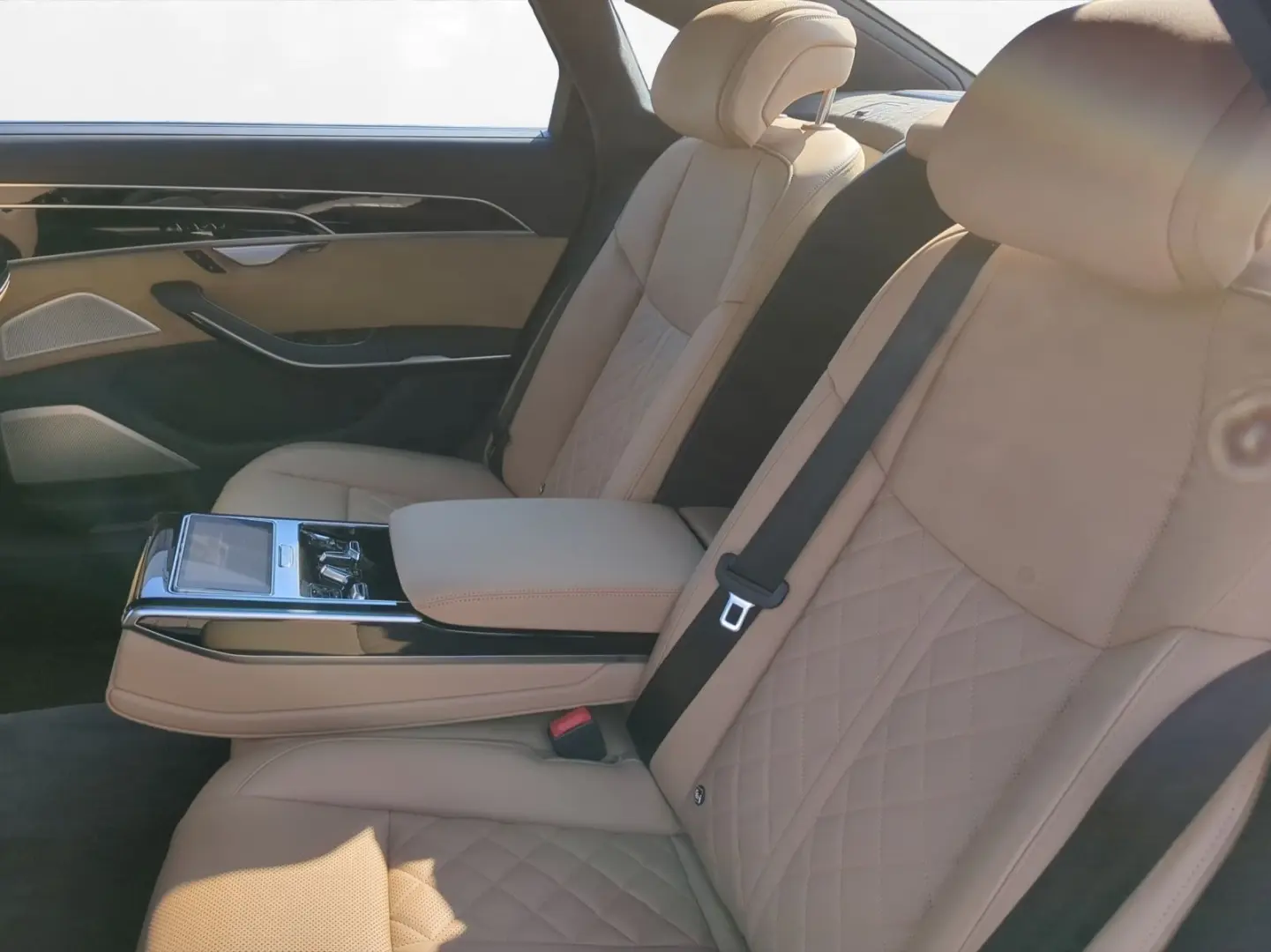 A8 60 4.0 TFSI lang quattro B&O Matrix *Luft*