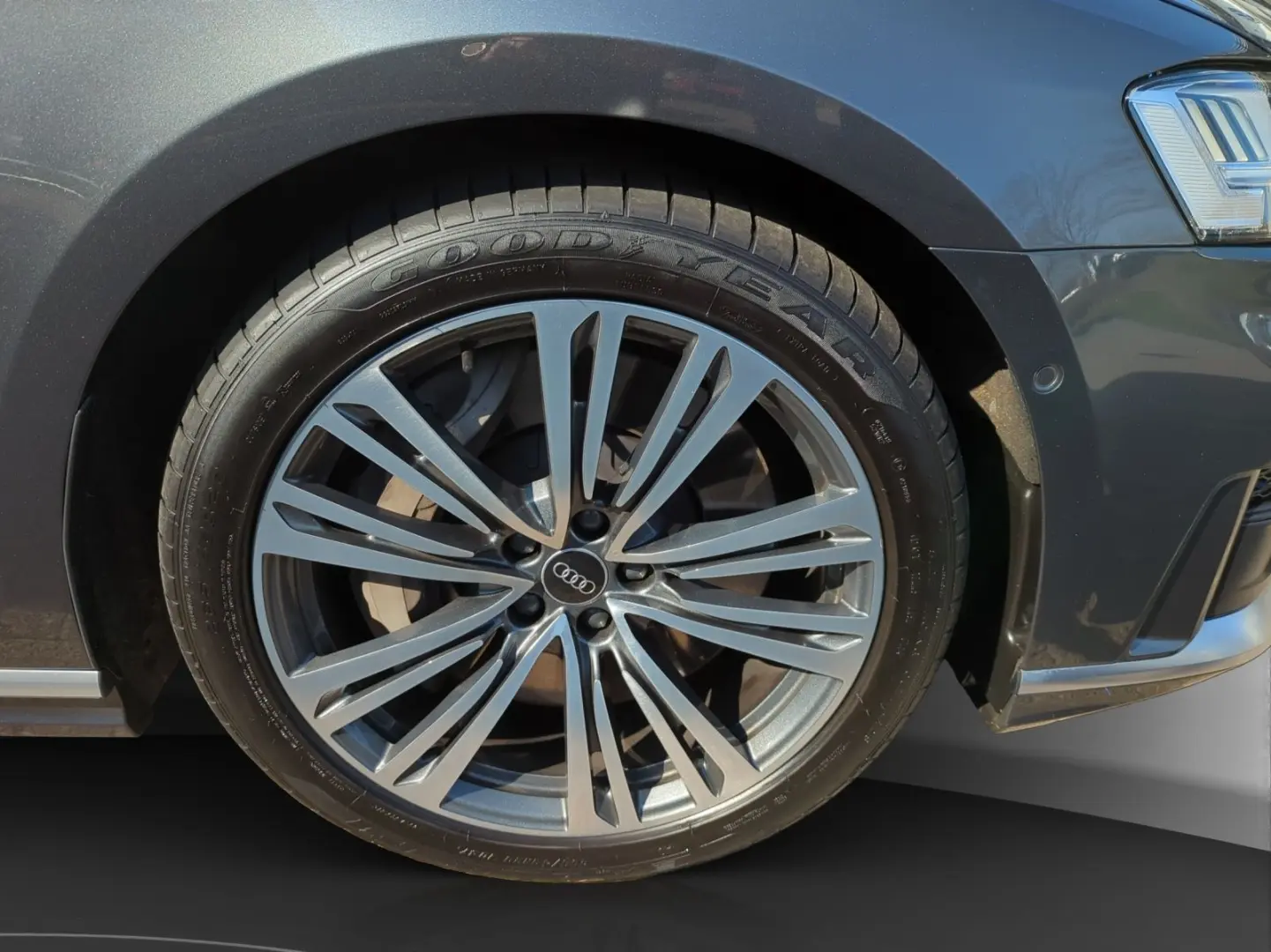 A8 60 4.0 TFSI lang quattro B&O Matrix *Luft*