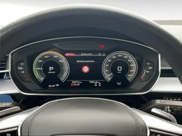 A8 L 60 TFSI e quattro Matrix-LED B&O Pano HuD