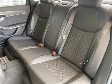 Audi A8 60TFSIe 3.0 Plug-in Hybrid Quattro 