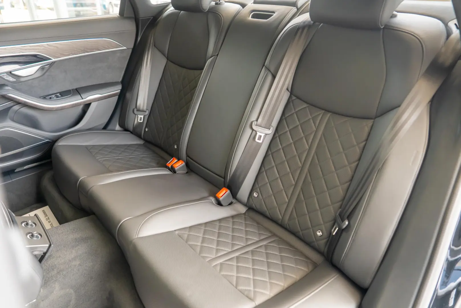 Audi A8 60TFSIe 3.0 Plug-in Hybrid Quattro 
