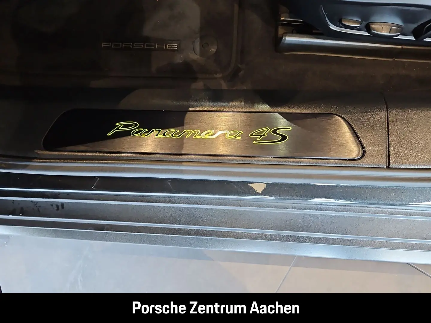 Panamera 4S E-Hybrid BOSE LED-Matrix