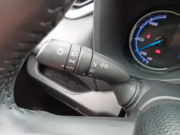 RAV4 Hybrid 4x4 Team D *Navi*Smartphone*