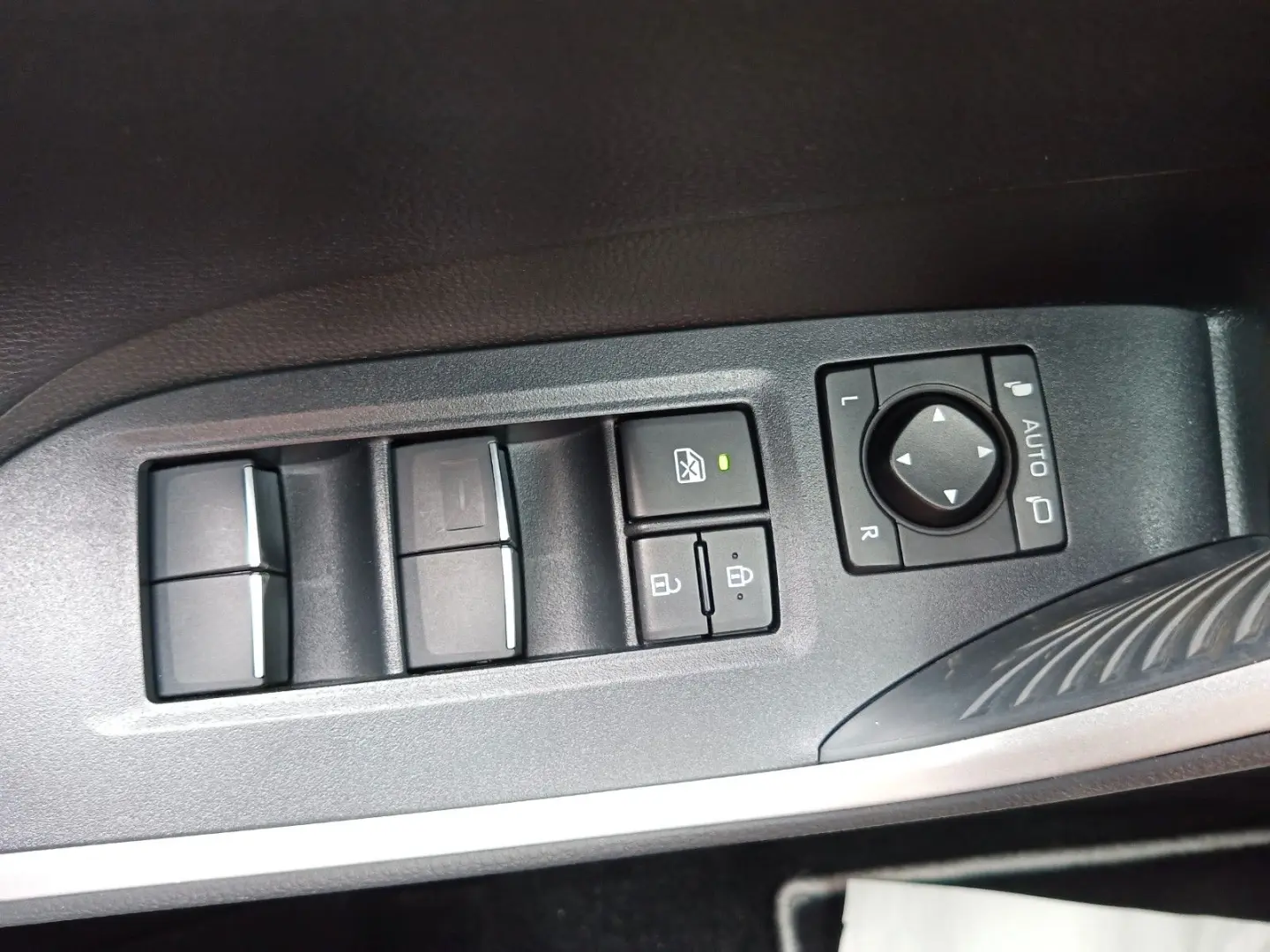 RAV4 Hybrid 4x4 Team D *Navi*Smartphone*