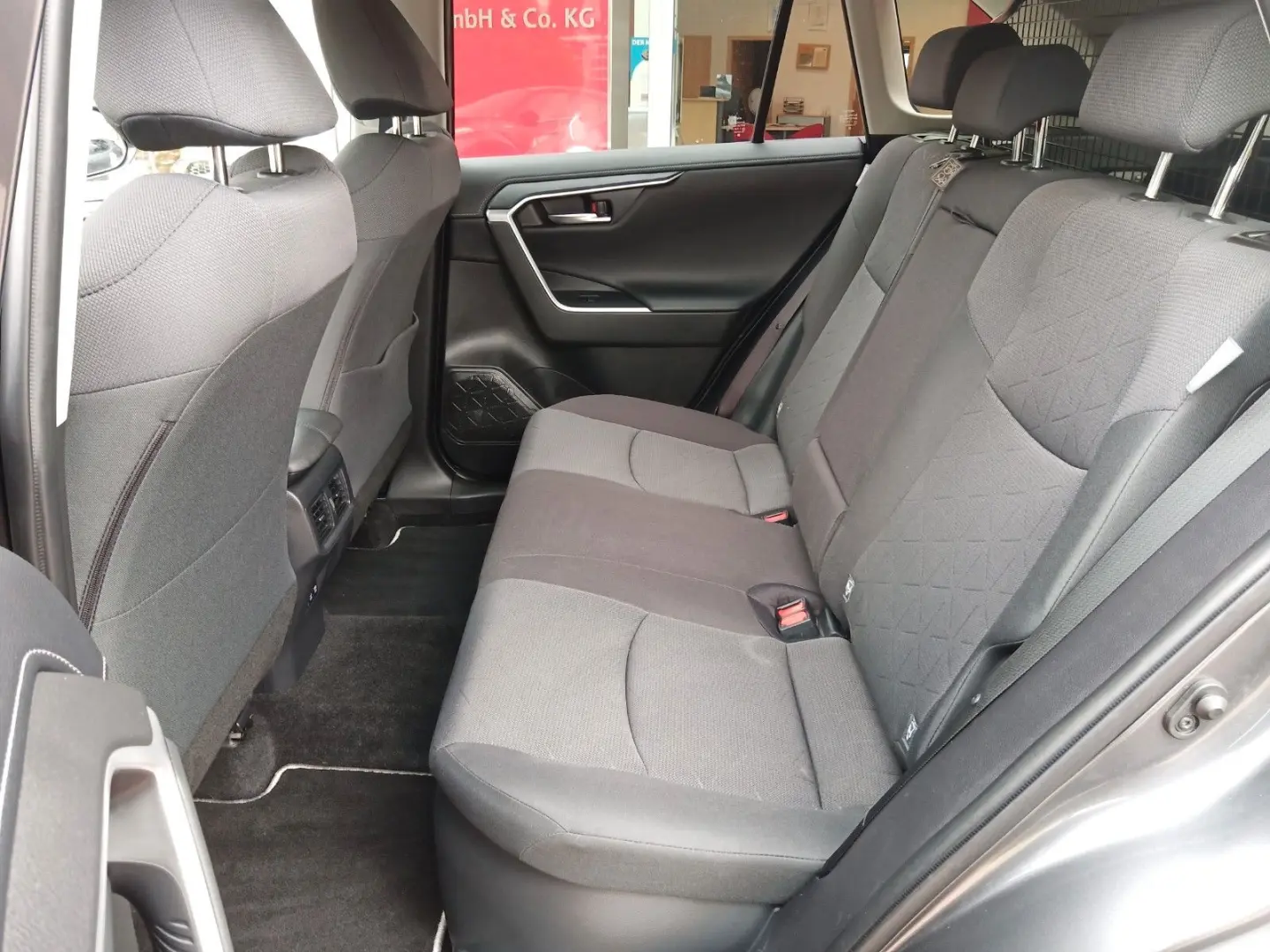 RAV4 Hybrid 4x4 Team D *Navi*Smartphone*