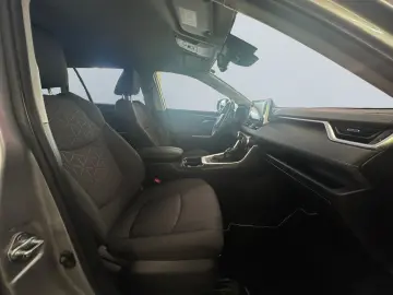 RAV 4 2.5 4x4 Hybrid Team D *LED*el Heck*Navi*CA