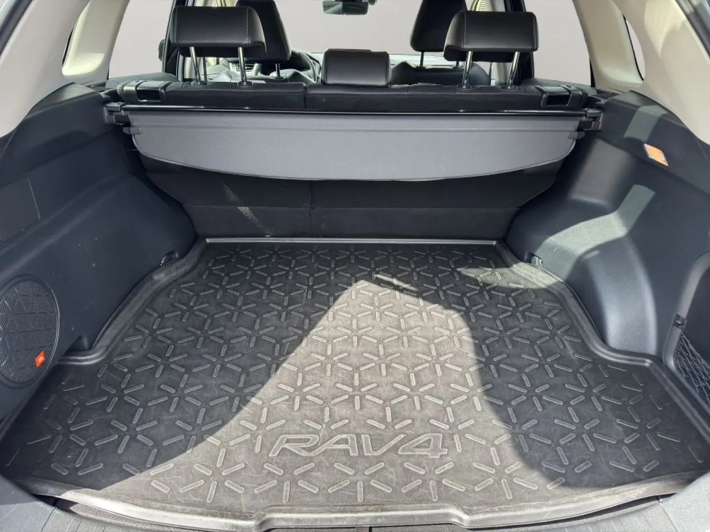 RAV 4 2.5 4x4 Hybrid Lounge | JBL
