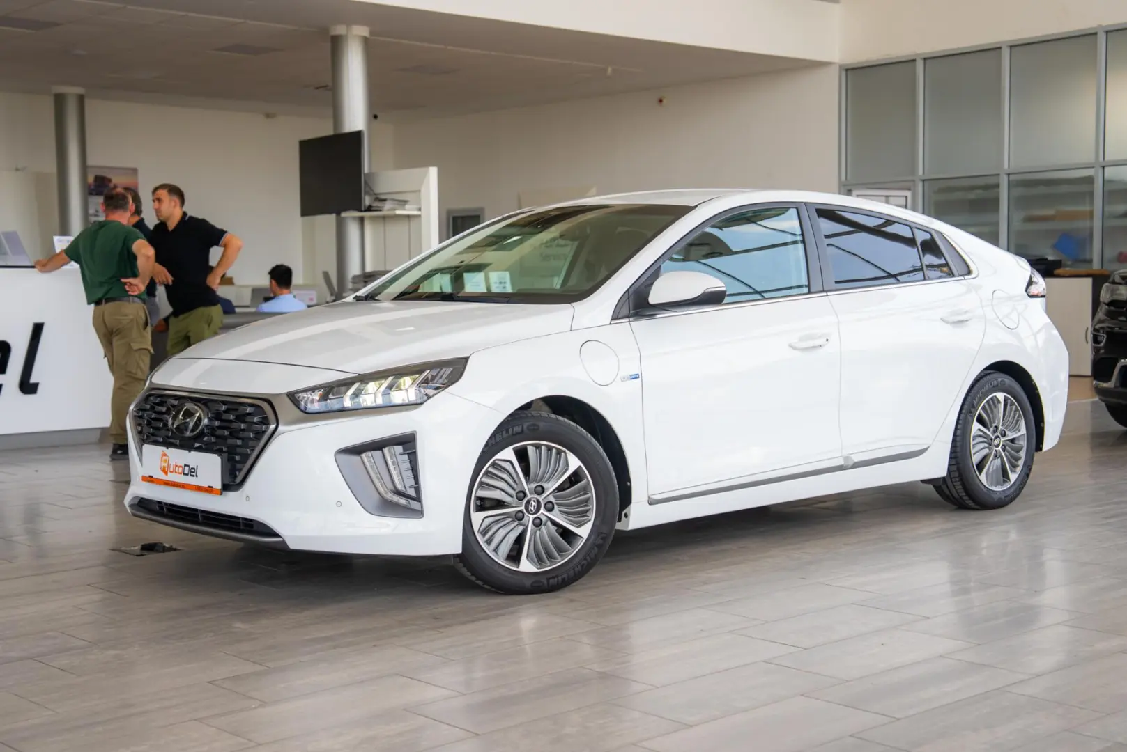 Hyundai Ioniq 1.6 Premium Plug-in Hybrid