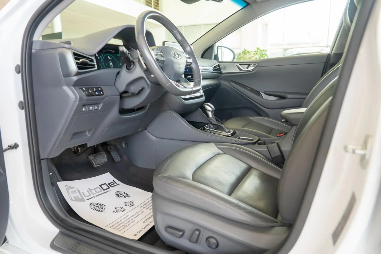 Hyundai Ioniq 1.6 Premium Plug-in Hybrid
