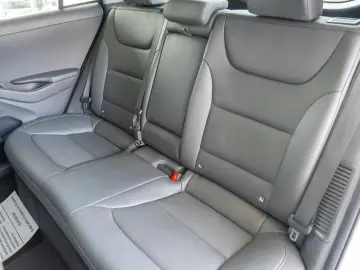 Hyundai Ioniq 1.6 Premium Plug-in Hybrid