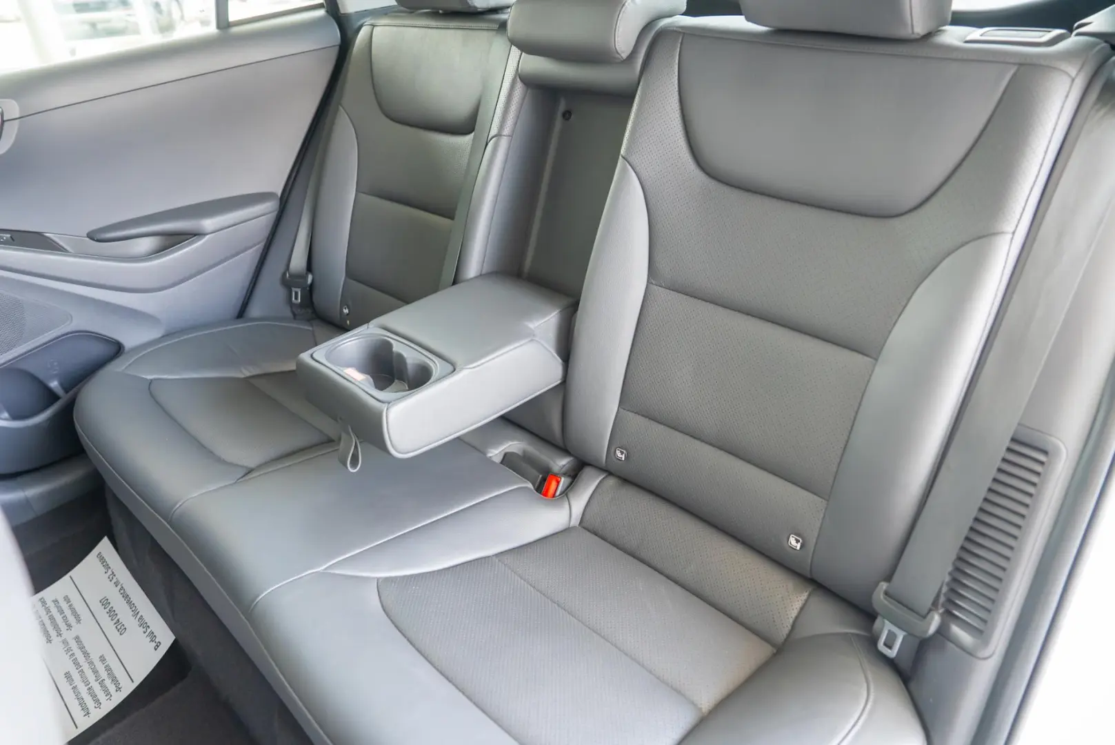 Hyundai Ioniq 1.6 Premium Plug-in Hybrid