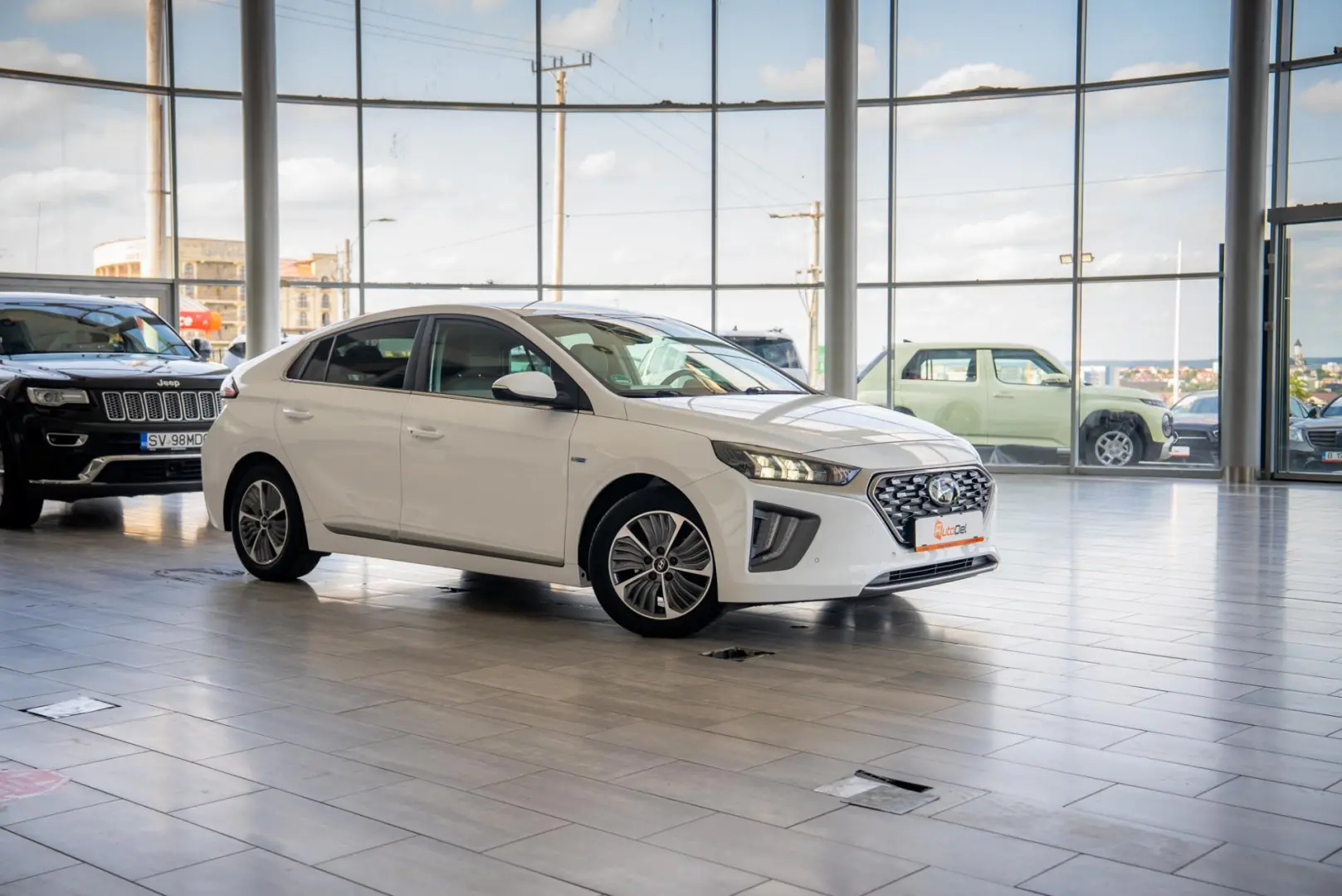Hyundai Ioniq 1.6 Premium Plug-in Hybrid
