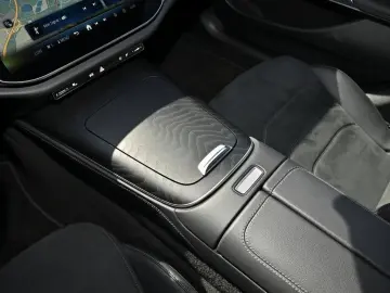 E 220 d AMG Line Night LED+ MBUX Kamera 19