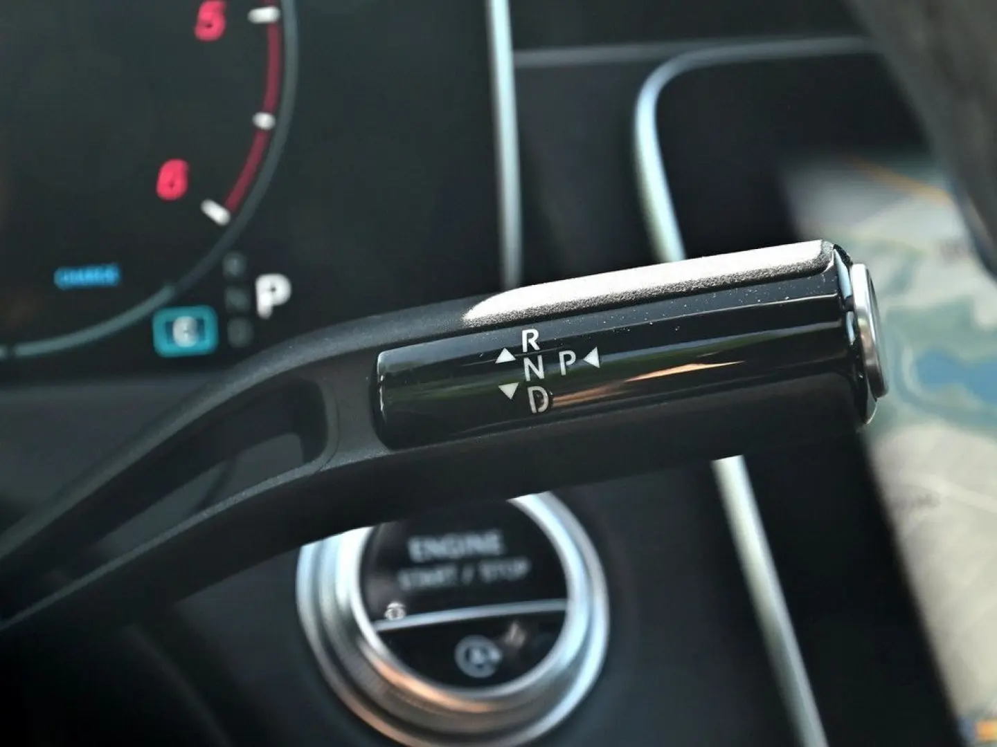 E 220 d AMG Line Night LED+ MBUX Kamera 19